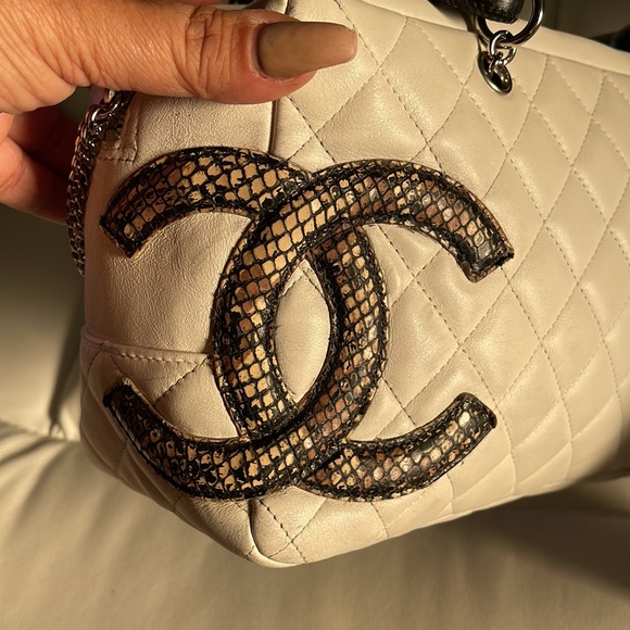 Chanel Cambon Phyton Bowler ♥️ - Picture 8 of 16